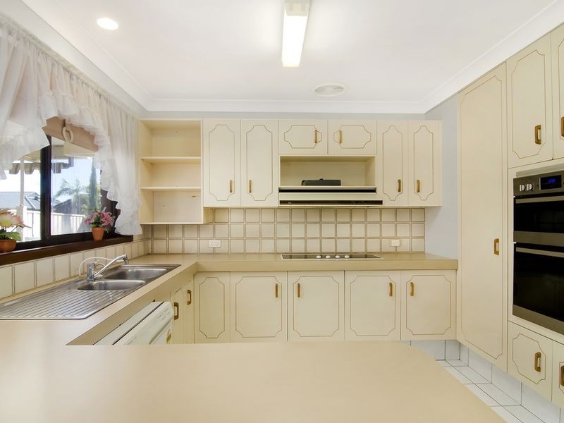 29 Treeview Dr, Burleigh Waters QLD 4220