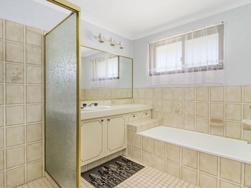 29 Treeview Dr, Burleigh Waters QLD 4220