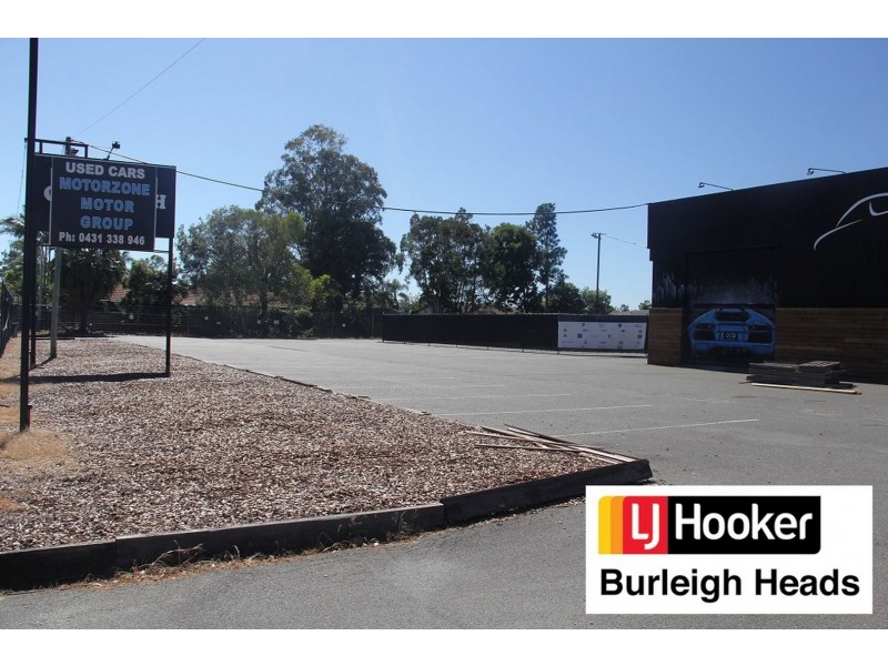 103 Olsen Avenue, Labrador QLD 4215
