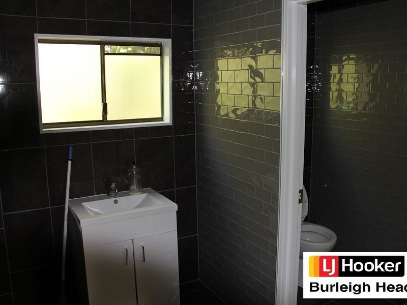 103 Olsen Avenue, Labrador QLD 4215