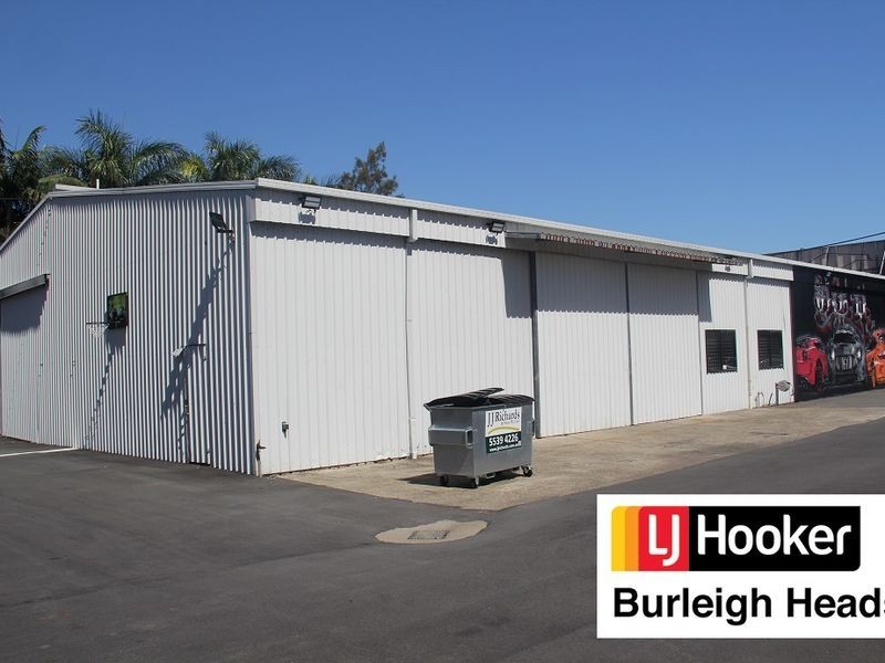 103 Olsen Avenue, Labrador QLD 4215