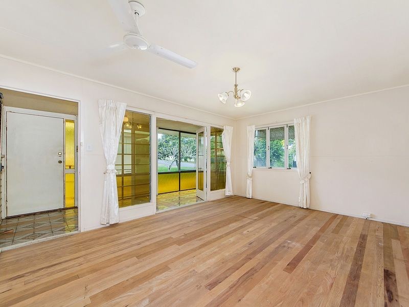 15 Grevillea Dr, Varsity Lakes QLD 4227