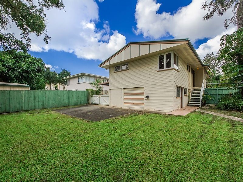 15 Grevillea Dr, Varsity Lakes QLD 4227