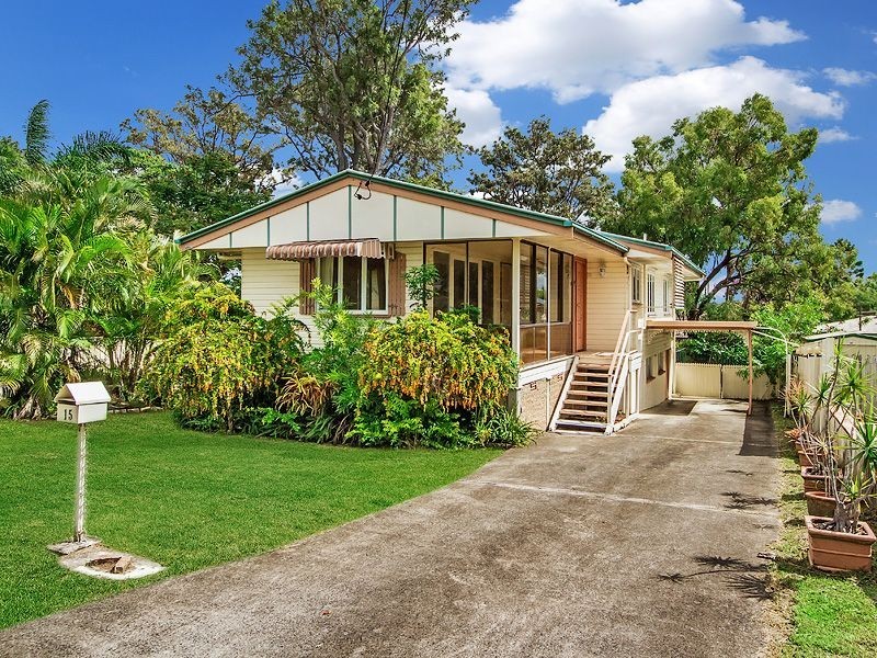 15 Grevillea Dr, Varsity Lakes QLD 4227