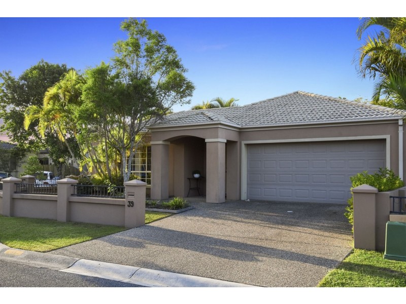 39 Gardendale Crescent, Burleigh Waters QLD 4220