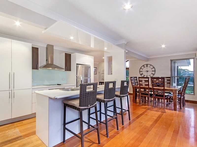 44 Renfrew Drive, Highland Park QLD 4211