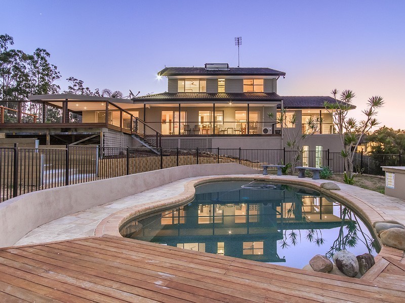 44 Renfrew Drive, Highland Park QLD 4211