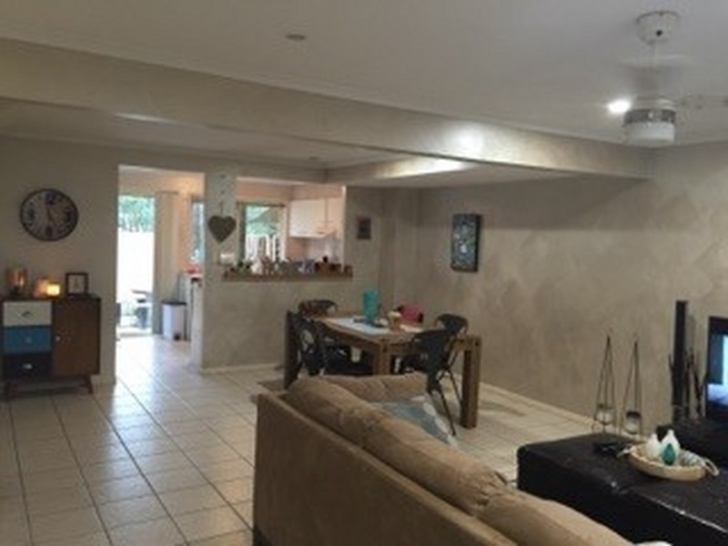 13/18 Bottlewood Court, Burleigh Waters QLD 4220