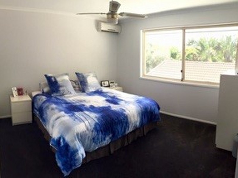 13/18 Bottlewood Court, Burleigh Waters QLD 4220