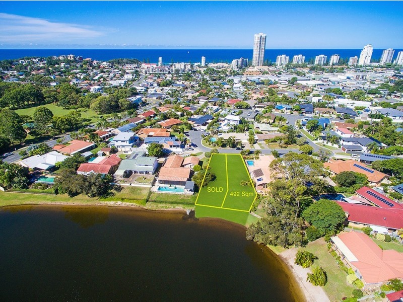 16 Seahawk Crescent, Burleigh Waters QLD 4220