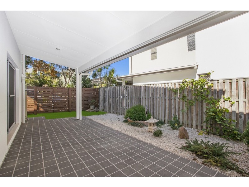 56 Venice Street, Burleigh Waters QLD 4220