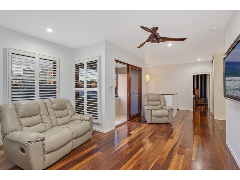 Unit 2/2 Cedar Court, Burleigh Heads QLD 4220