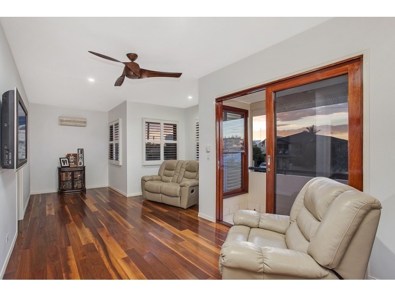Unit 2/2 Cedar Court, Burleigh Heads QLD 4220
