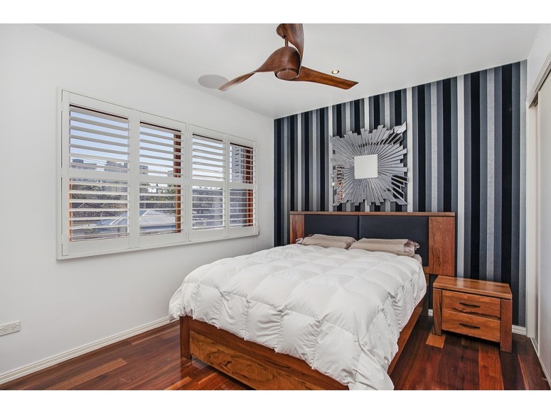 Unit 2/2 Cedar Court, Burleigh Heads QLD 4220