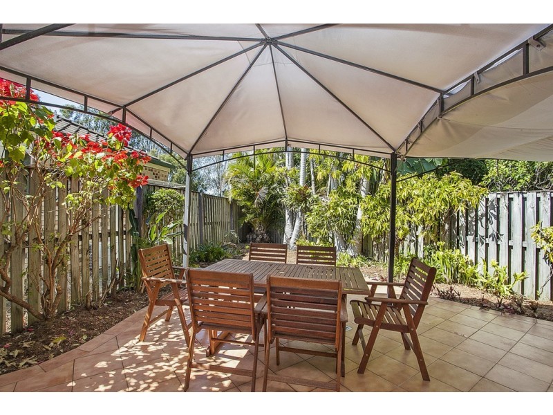 2/4 Northwestern Ct, Varsity Lakes QLD 4227