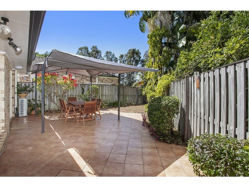 2/4 Northwestern Ct, Varsity Lakes QLD 4227