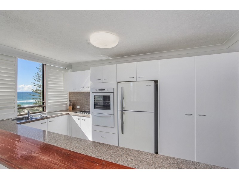 17/114 The Esplanade, Burleigh Heads QLD 4220