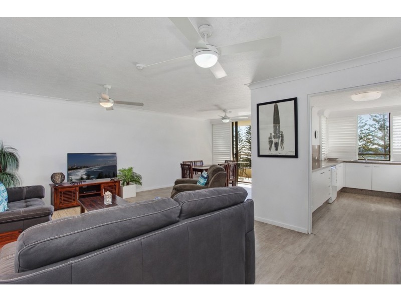 17/114 The Esplanade, Burleigh Heads QLD 4220