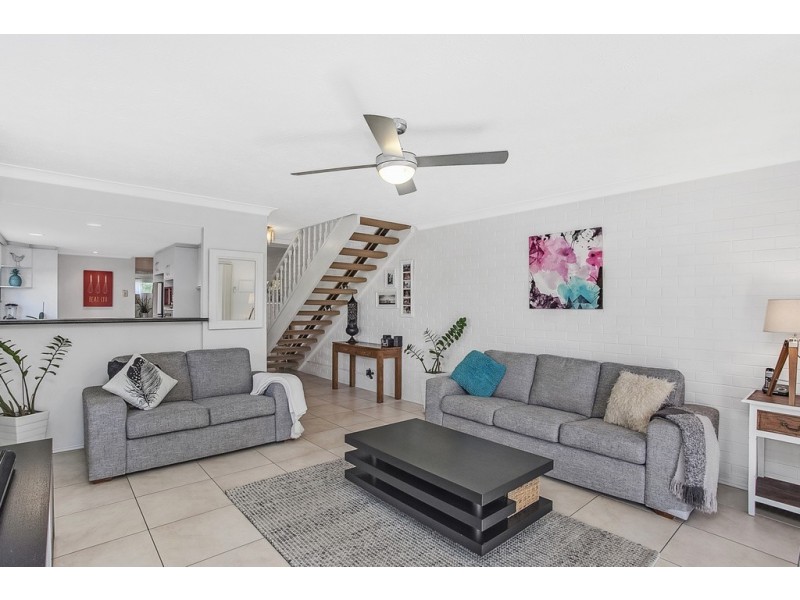 1/4-6 Snowgum Court, Burleigh Waters QLD 4220