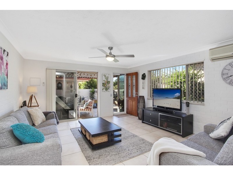 1/4-6 Snowgum Court, Burleigh Waters QLD 4220