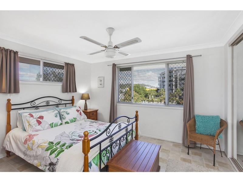 1/4-6 Snowgum Court, Burleigh Waters QLD 4220
