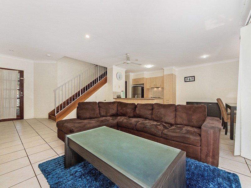 4/14 Lantau Crescent, Varsity Lakes QLD 4227