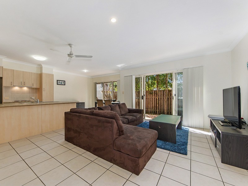 4/14 Lantau Crescent, Varsity Lakes QLD 4227