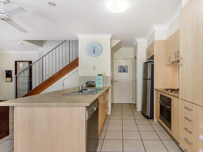 4/14 Lantau Crescent, Varsity Lakes QLD 4227