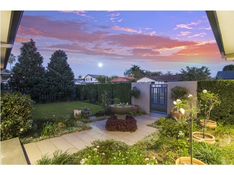 6 Pitta Place, Burleigh Waters QLD 4220