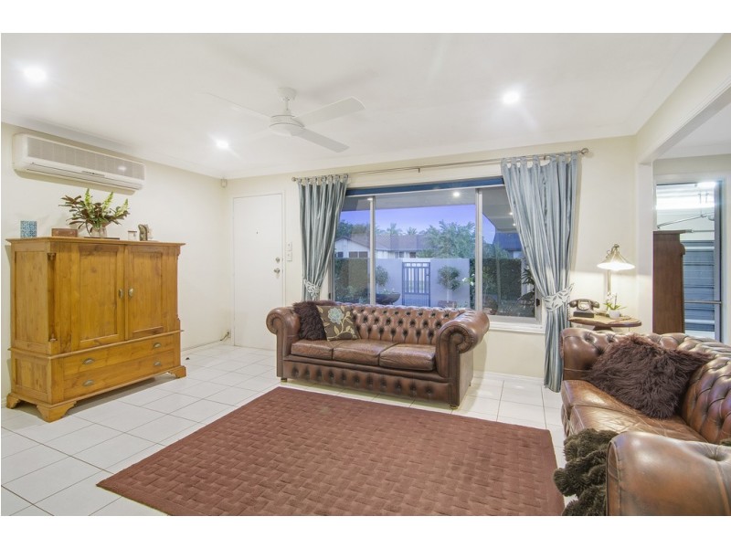 6 Pitta Place, Burleigh Waters QLD 4220