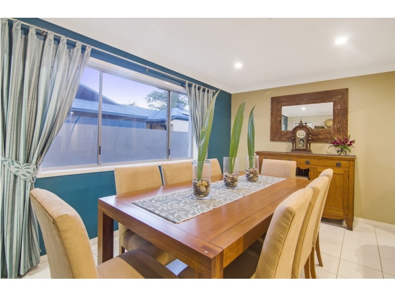 6 Pitta Place, Burleigh Waters QLD 4220