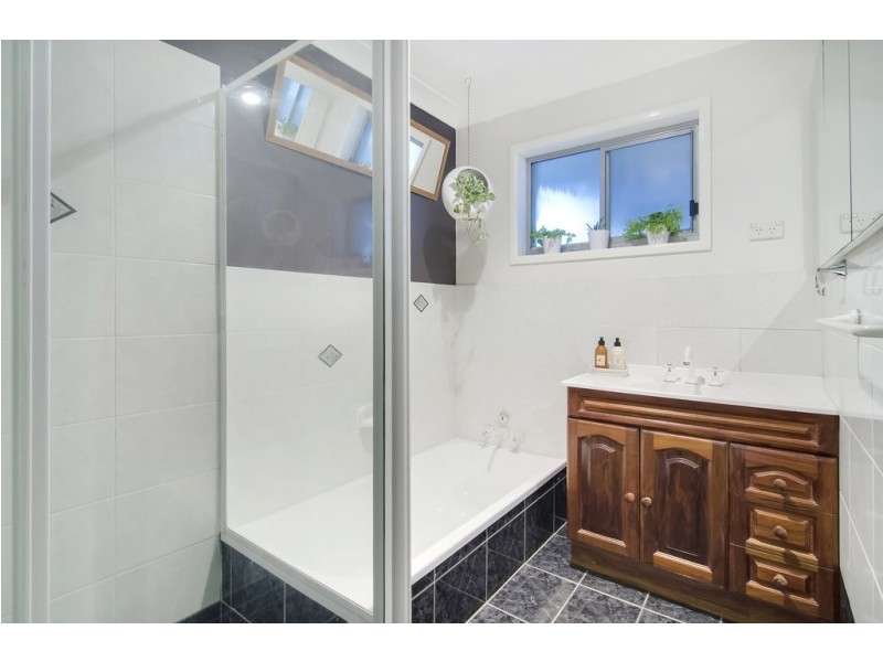 6 Pitta Place, Burleigh Waters QLD 4220