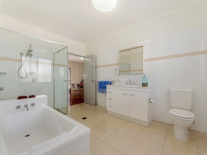 1856 Gold Coast Highway, Burleigh Heads QLD 4220