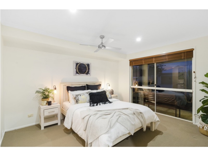 23 Rainbird Close, Burleigh Waters QLD 4220
