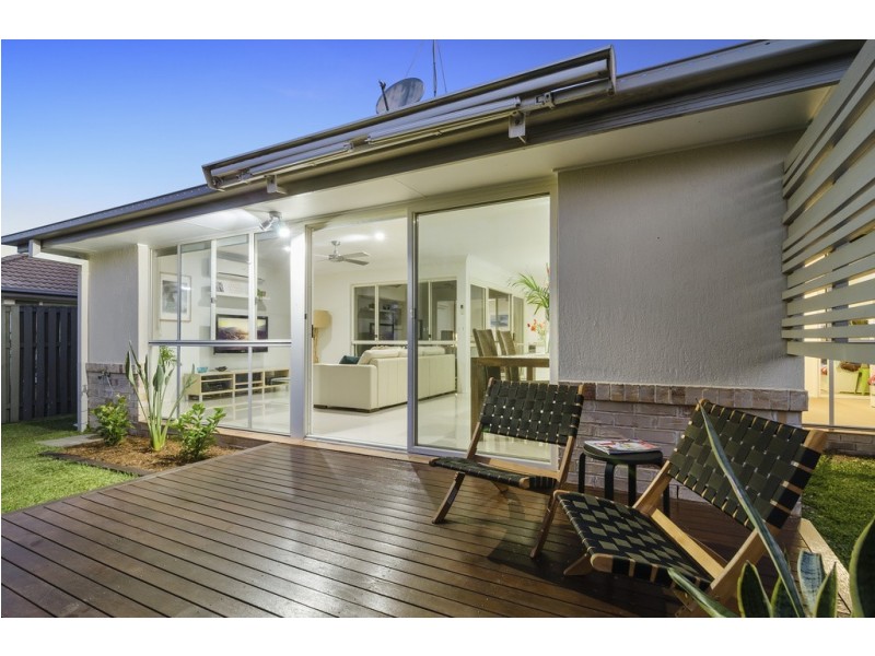 23 Rainbird Close, Burleigh Waters QLD 4220