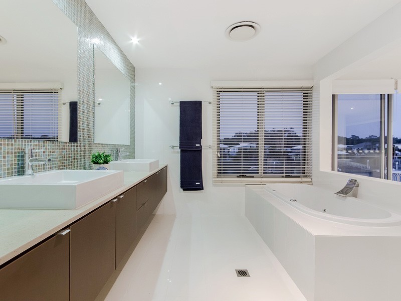 38 Buccaneer Way, Coomera Waters QLD 4209