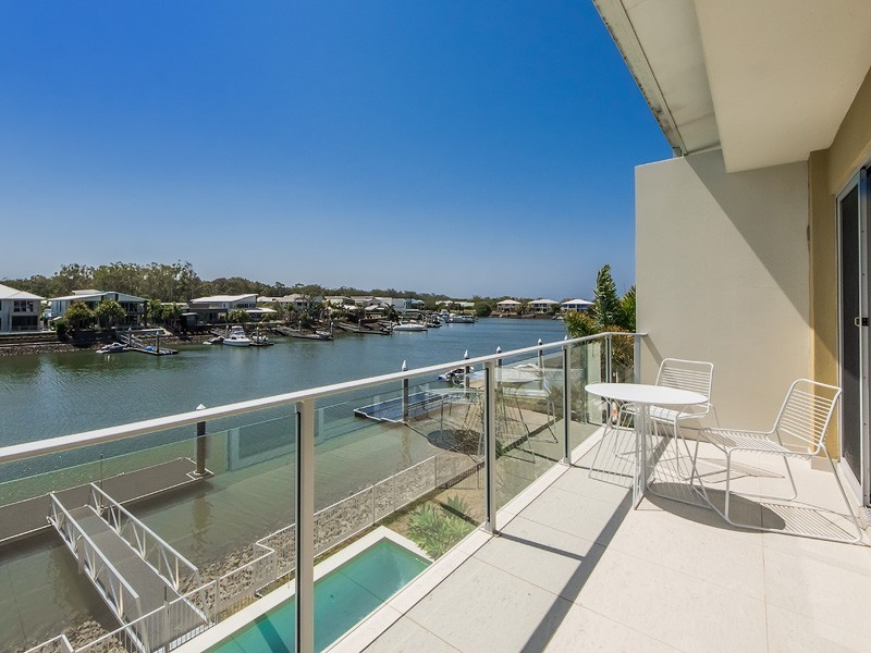 38 Buccaneer Way, Coomera Waters QLD 4209