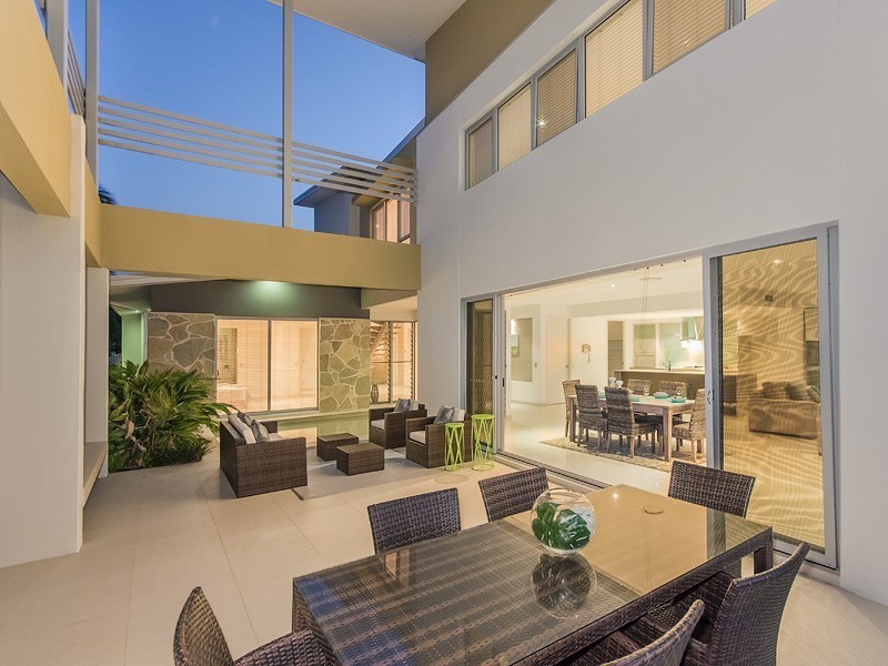 38 Buccaneer Way, Coomera Waters QLD 4209