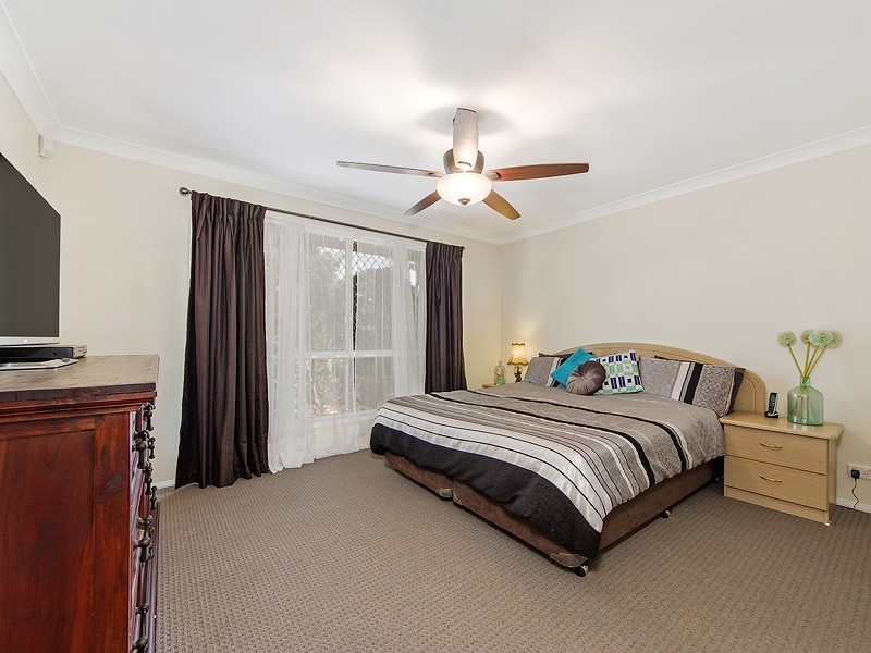31 Wiltshire Drive, Mudgeeraba QLD 4213