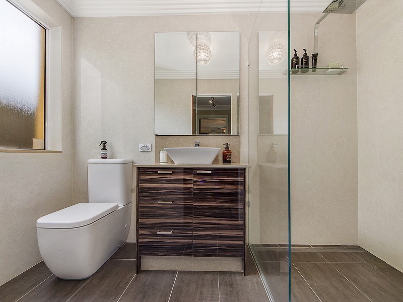 31 Wiltshire Drive, Mudgeeraba QLD 4213