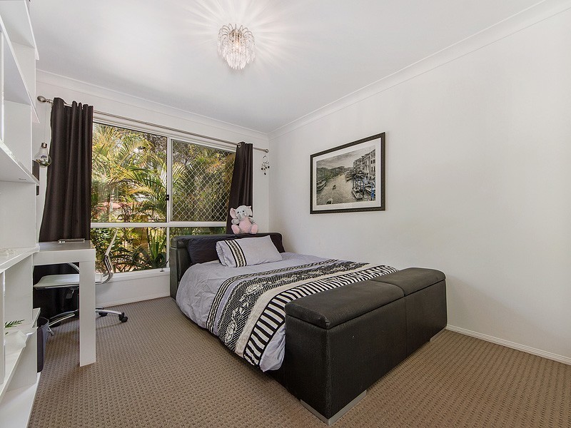31 Wiltshire Drive, Mudgeeraba QLD 4213