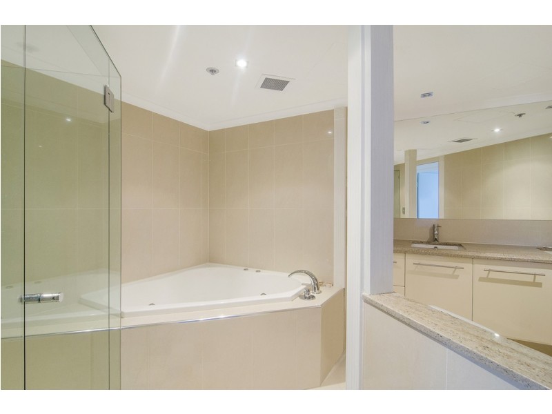 Apartment 62/8 Admiralty Drive, Surfers Paradise QLD 4217