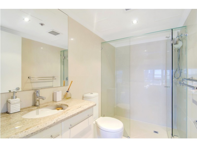 Apartment 62/8 Admiralty Drive, Surfers Paradise QLD 4217