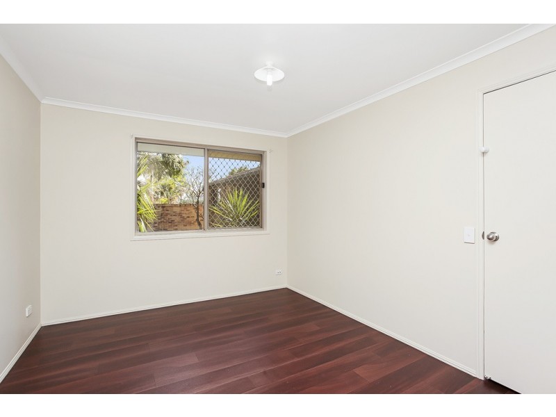 1/4 Yodelay Street, Varsity Lakes QLD 4227