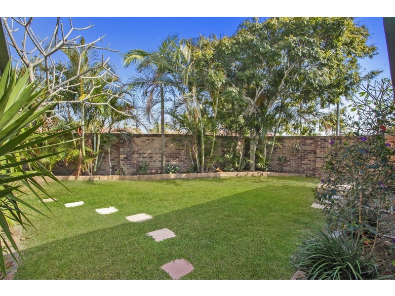 1/4 Yodelay Street, Varsity Lakes QLD 4227