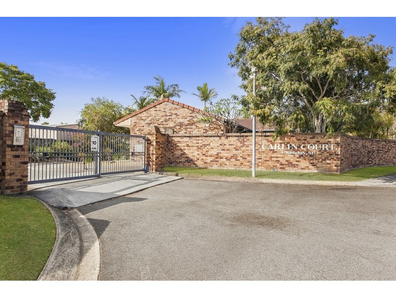 1/4 Yodelay Street, Varsity Lakes QLD 4227