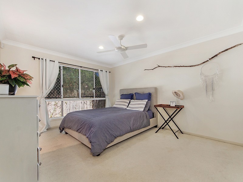 2/6 Bella Donna Place, Robina QLD 4226