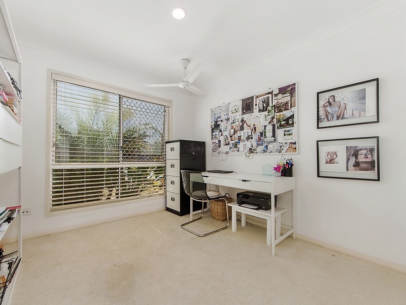 2/6 Bella Donna Place, Robina QLD 4226
