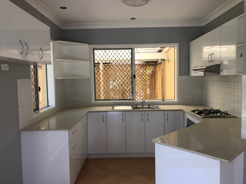 3/2 Elm Court, Tallebudgera QLD 4228