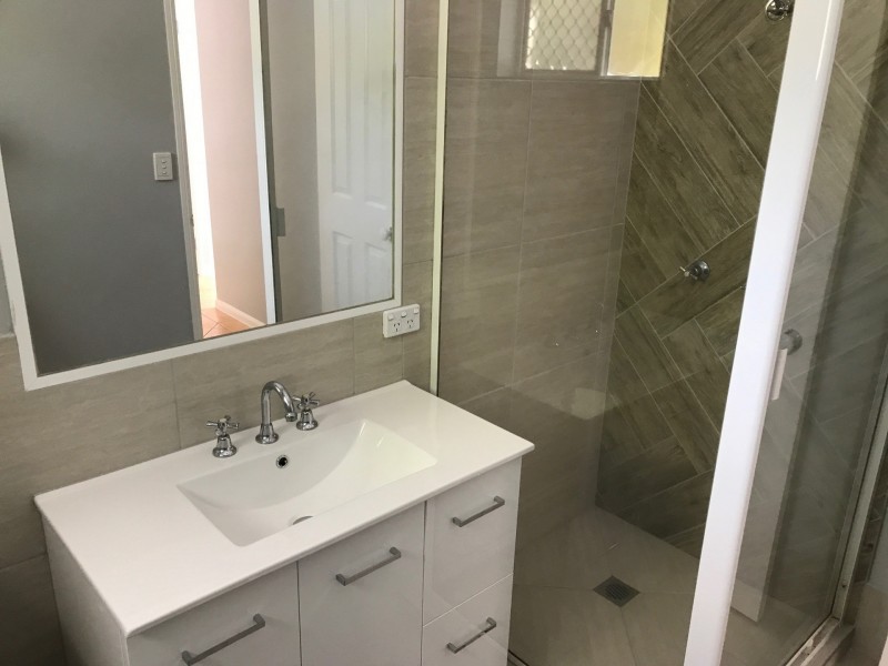 3/2 Elm Court, Tallebudgera QLD 4228